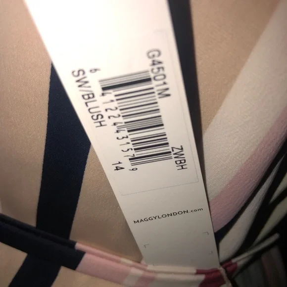 Maggy London Womens Stripe Charmeuse Fit and Flare sz14 - Picture 7 of 10